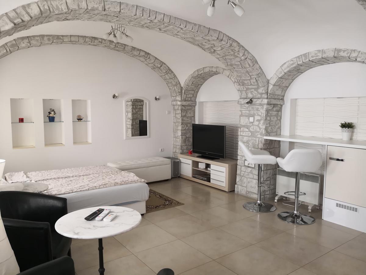 Apartment Zemun Old Town Center Belgrado Exterior foto