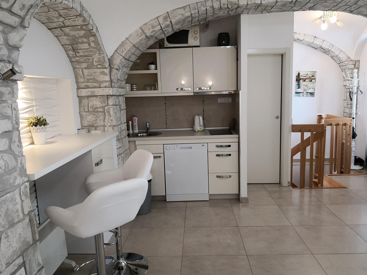 Apartment Zemun Old Town Center Belgrado Exterior foto
